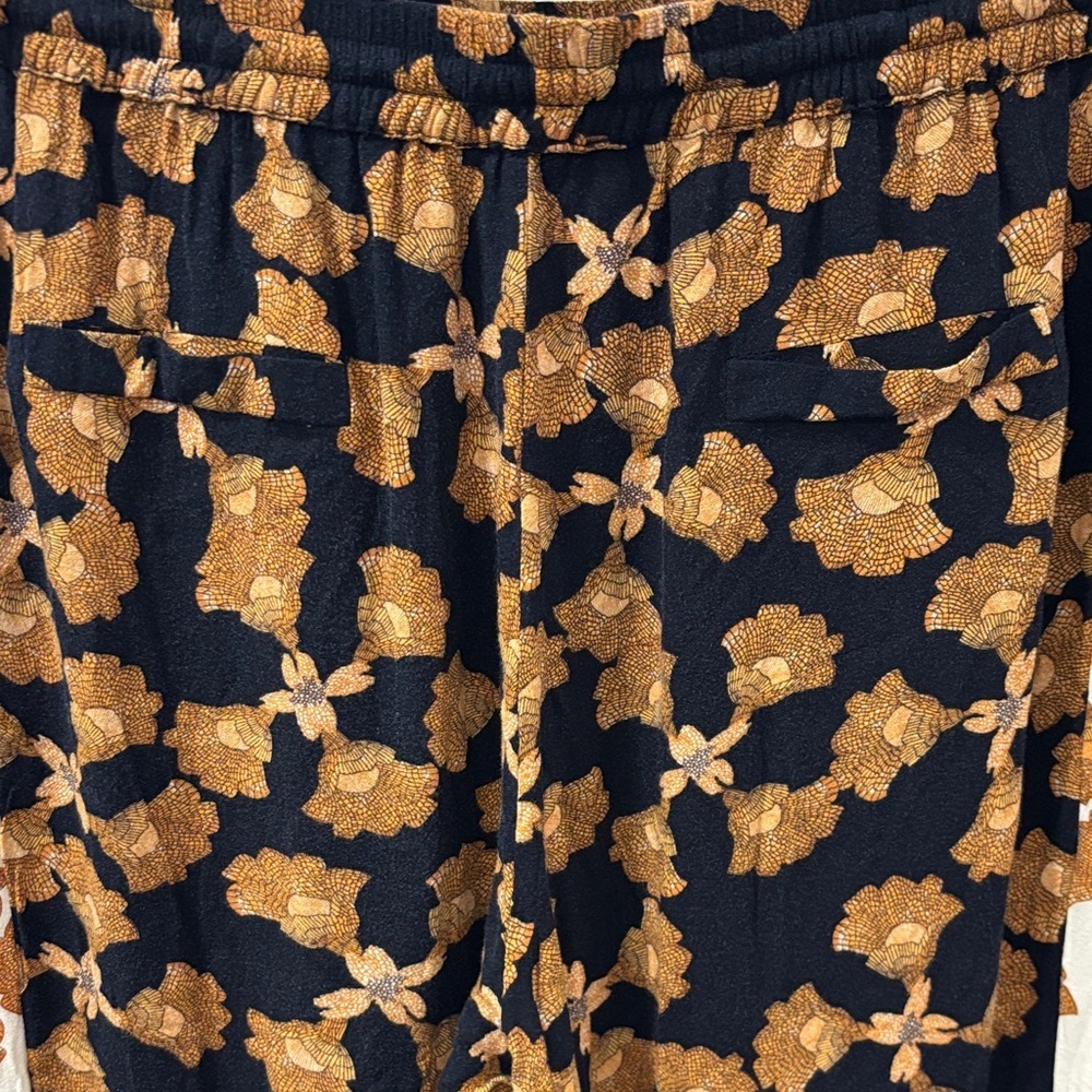 MINKPINK Nour Elastic PJ Jogger Size Large Black & Gold Design - Picture 5 of 6